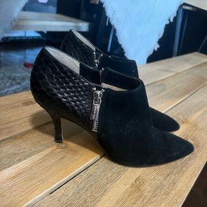 Michael Kors Heels w/ Snake Skin detail